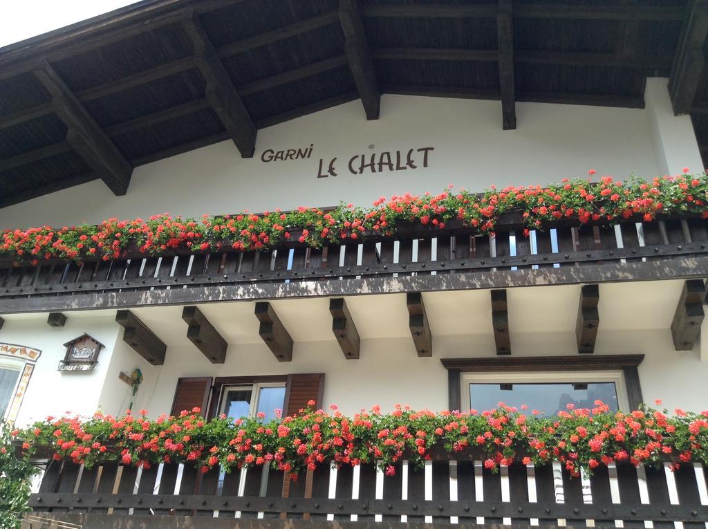 ガルニ レ シャレー Santa Cristina Val Gardena エクステリア 写真